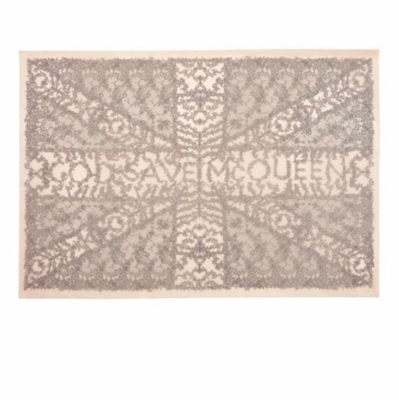 ISO McQueen Spine Lace Scarf - God Save McQueen - Picture 1 of 1
